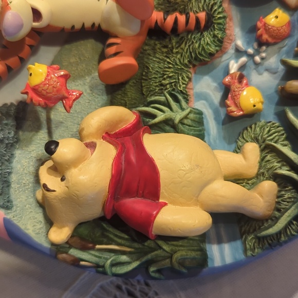 Disney Bradford Exchange Winnie the Pooh 3D Plate - Picture 4 of 6